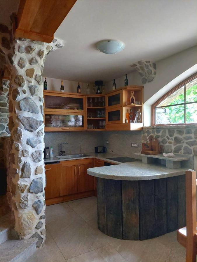 Zerko Holiday Home - Vineyard Chalet With Sauna And Jacuzzi Free Mirna Dış mekan fotoğraf