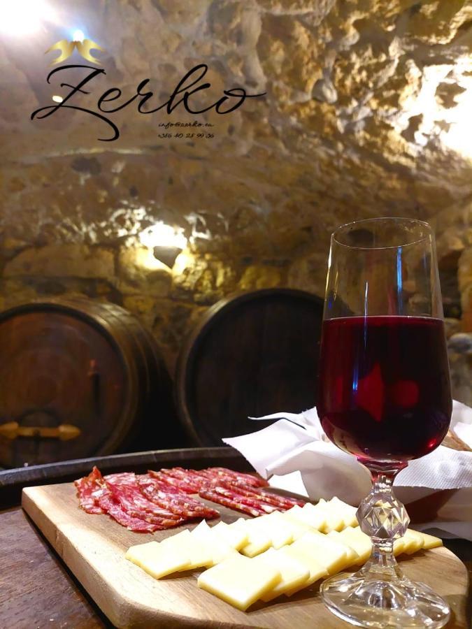 Zerko Holiday Home - Vineyard Chalet With Sauna And Jacuzzi Free Mirna Dış mekan fotoğraf